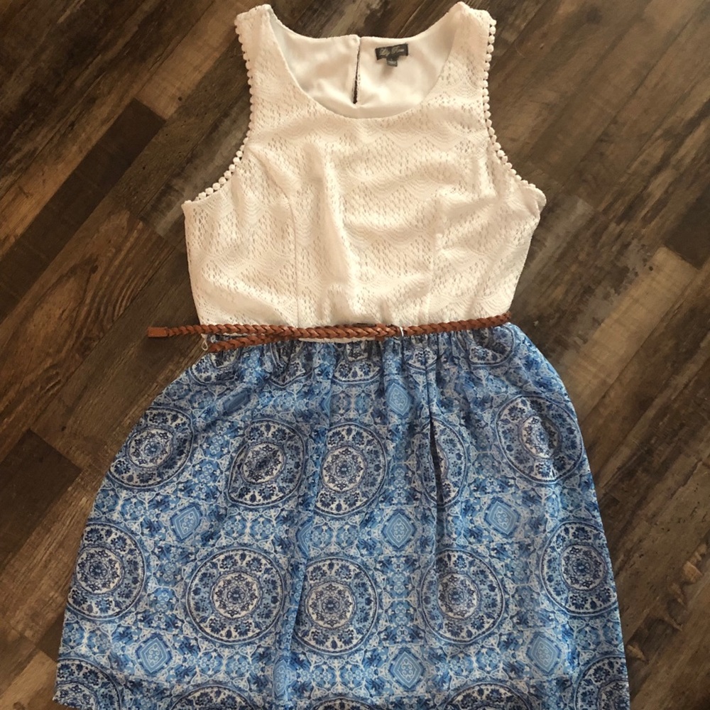 Belted sleeveless dress